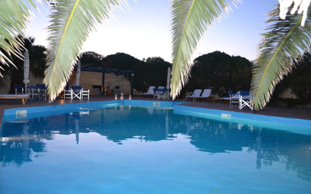 Melina Hotel