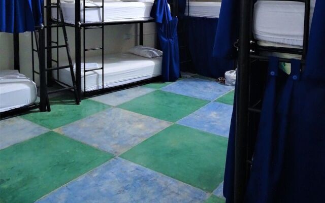 Espiritu Santo hostel by Maos