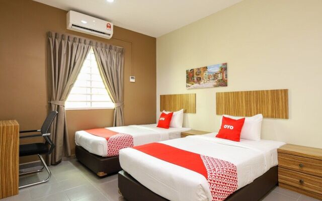 OYO 89839 Riaz Hotel