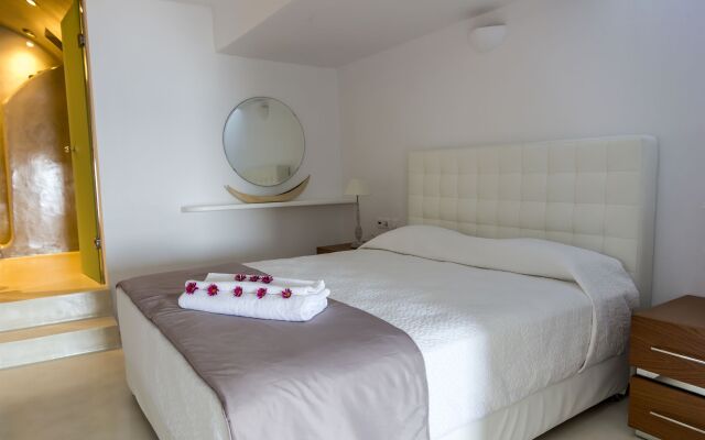 Oia Suites