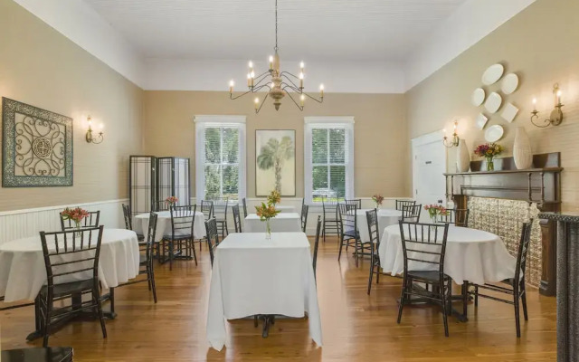 Liberty Hall Inn & Brandini's