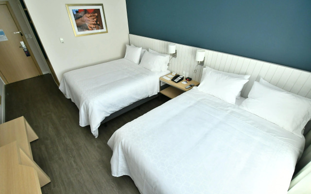 Holiday Inn Express Asuncion Aviadores by IHG