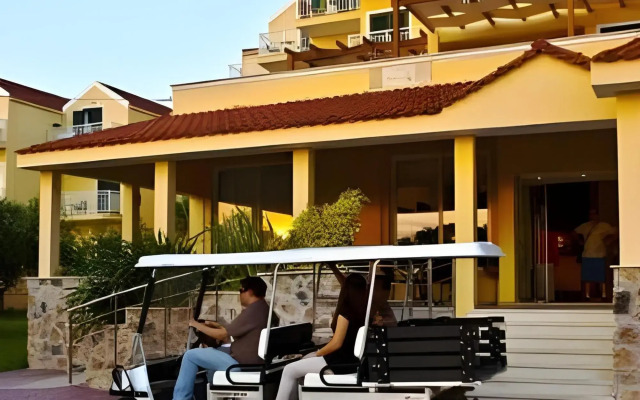 Lassi Hotel