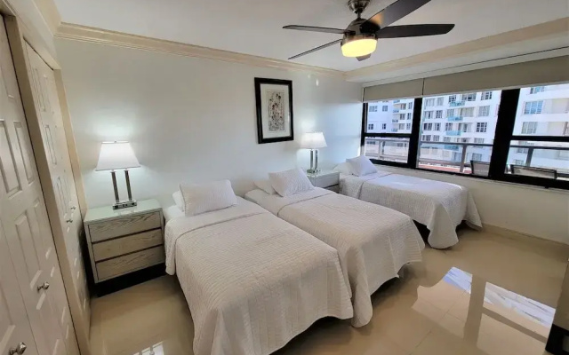Alexander 81921 6 Bedroom Apts