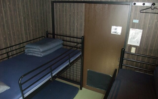 International Guesthouse Azure Narita