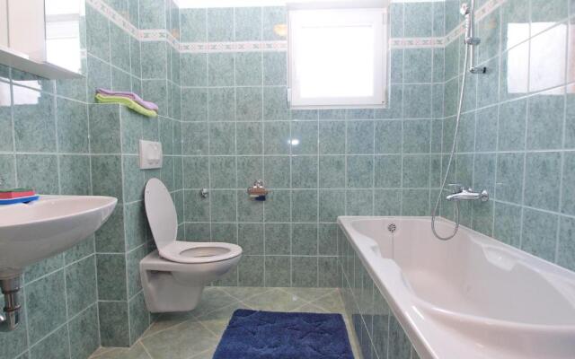 Apartments Antun 1237