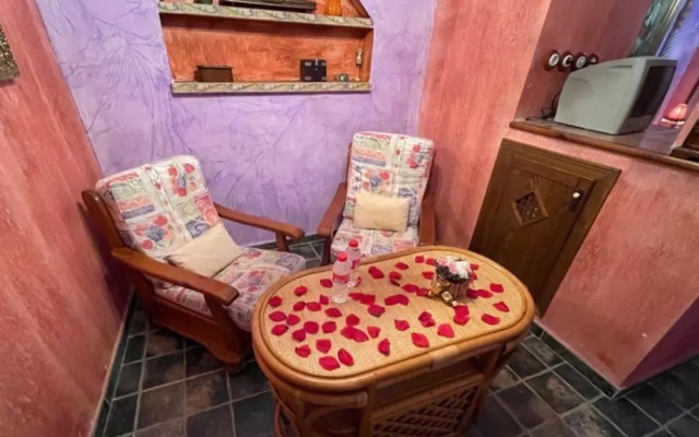 A la Sombra de la Torre