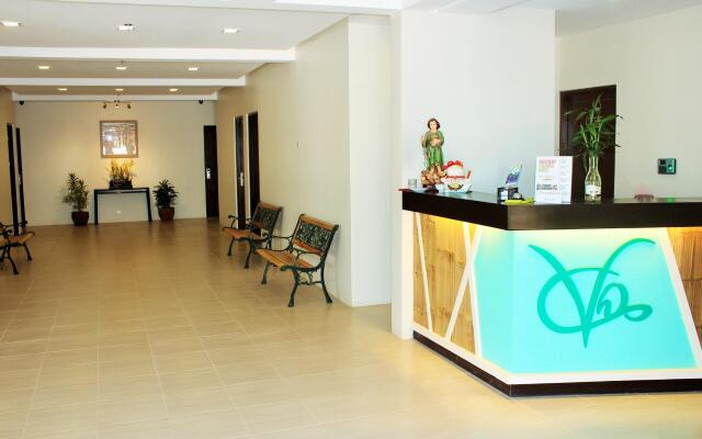 Coron Visitors Hotel