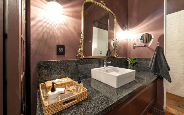 Avondrood Guest House