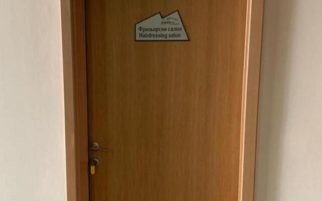 Aspen Suites Studio apartment