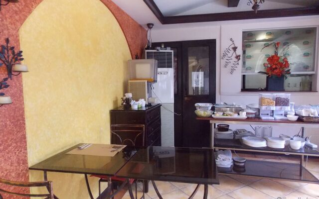 The Suites at Calle Nueva