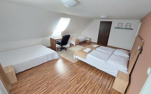 Apartmán Tajov pre 5-6 osôb, privatne parkovanie a terasa