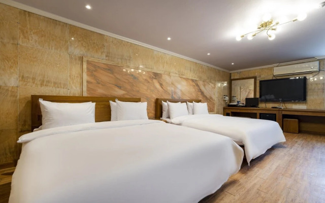 Tongyeong Hotel Opera