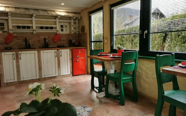 House Gabrijel (room by a stream)