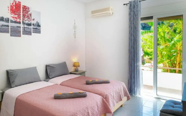 Atlantic Cave Haven-seaside Fully Equipped