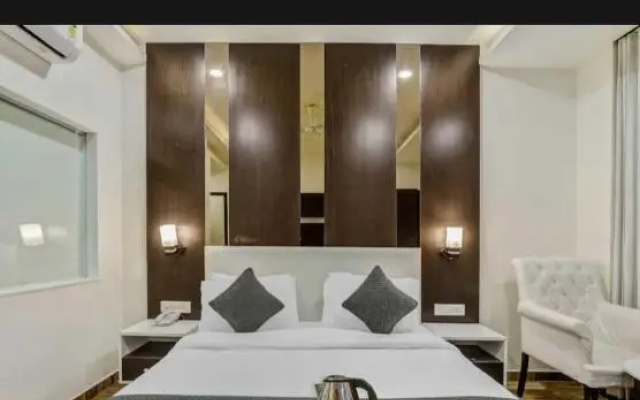 OYO 91981 Hotel Raas