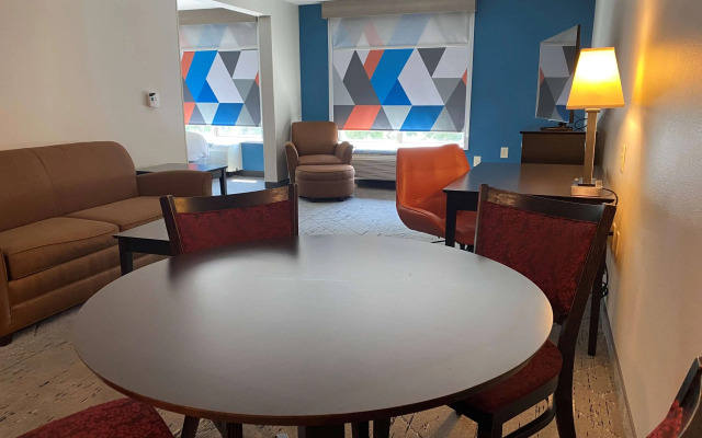 Wingate by Wyndham State Arena Raleigh/Cary