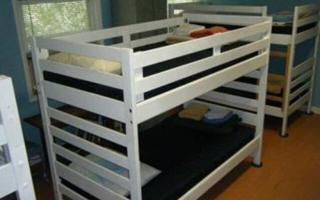 HI-Harpers Ferry Hostel & Campground