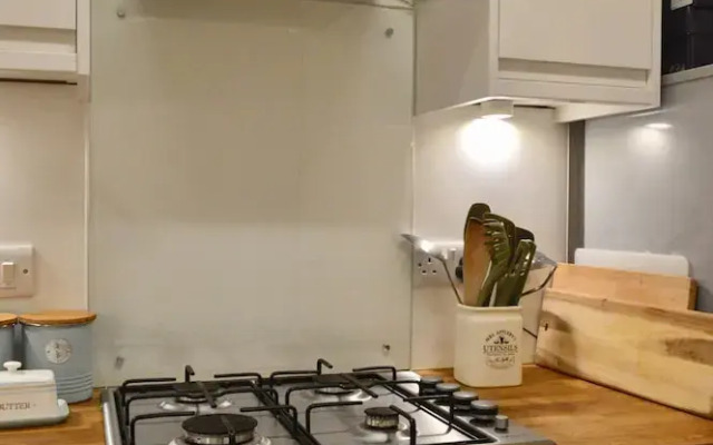 1 Bedroom Morningside Apartment