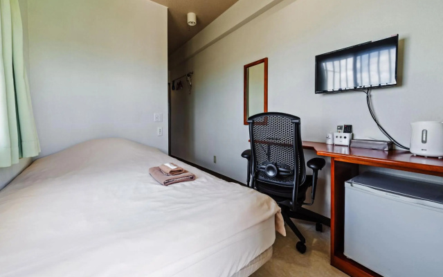 Hotel Sunset American – Guest Rooms – Chatan