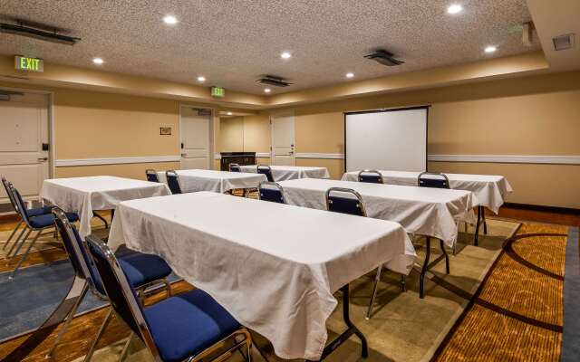 Best Western Plus Marina Gateway Hotel