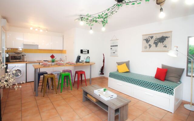 Carcassonne -Terrasse-Parking-WIFI 3lits