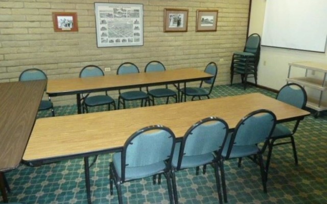 Bent's Fort at America's Best Value Inn