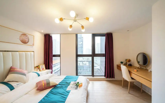 Shanghai Hills & Wanye Spacious Family Suites