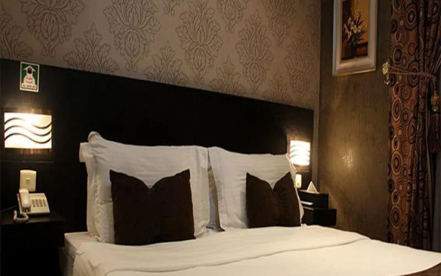 Nawara Riyadh Gallery