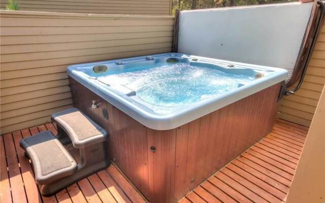 Eaglewood Condominium 16