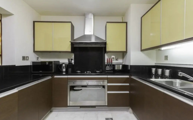 Grandeur Residences