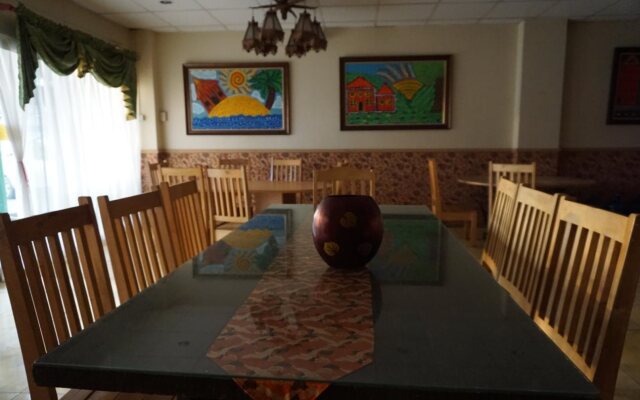 Lylie Hotel