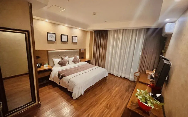 Sunshine Hotel 1st Road (Altay Emerald Bay)