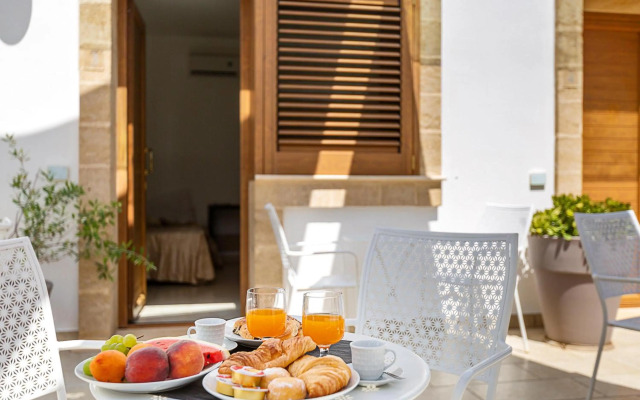 Hotel Roma by BarbarHouse