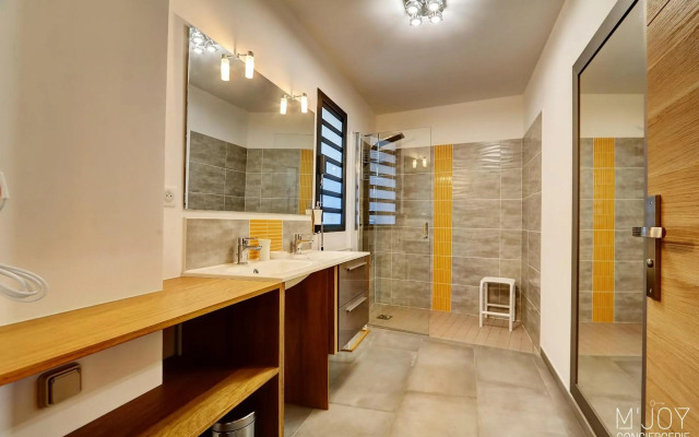 TIGOUYA - Maison 135m2 - 2 ch et Jacuzzi