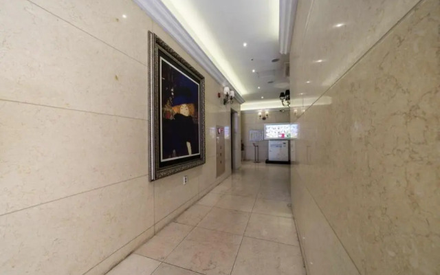 Lovely 3-BHK holiday home with free parking