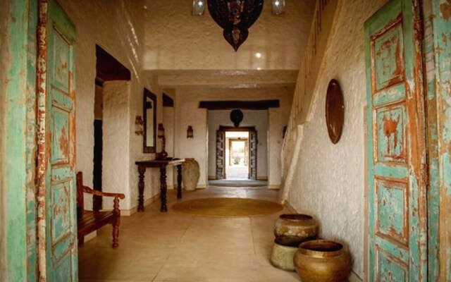 Ziwani Lodge