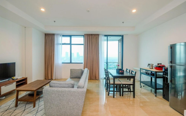 Spacious 1Br At Veranda Residence Puri Apartment