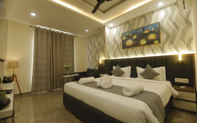 Paarth Grand