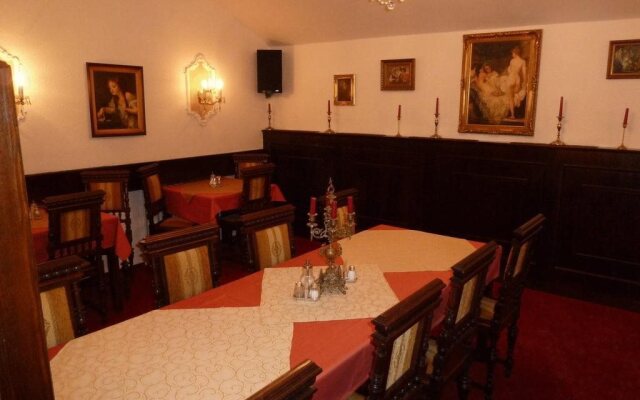 Vysehrad Hotel