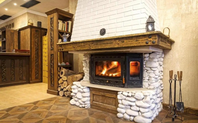 Lovely 1 Bedroom Apartment 5min FROM THE SKI LIFT!