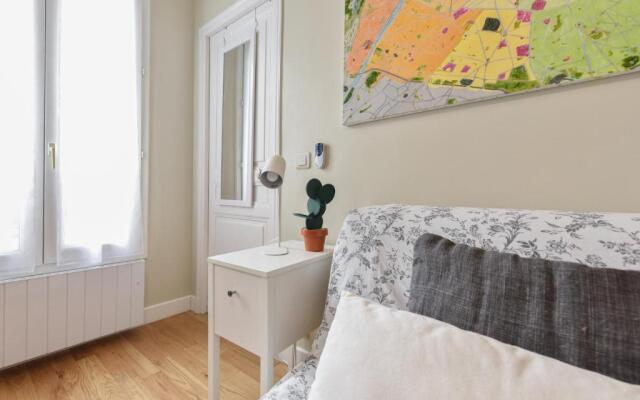 Welkeys - Crozatier Apartment