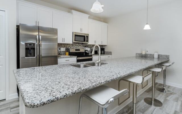 1595 Moon Valley Drive