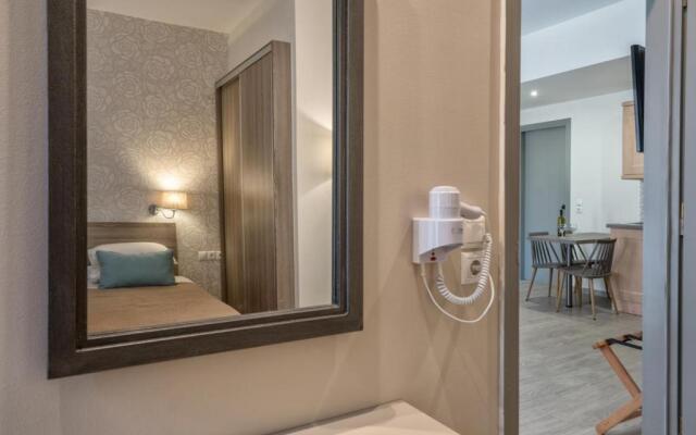 Lefkoniko Icarus Suites
