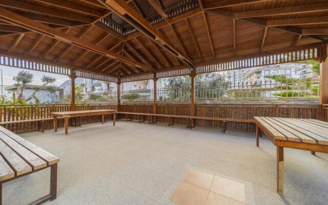 Mesmerizing Flat Close to Konyaalti