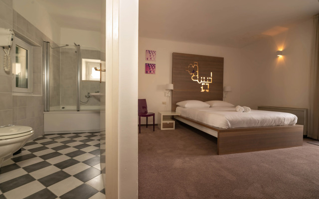 Slavija Culture Heritage Hotel