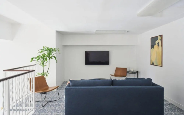 Rusk House Serviced Apartments