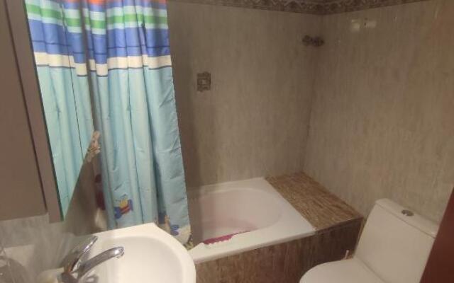 Dreamy 2 bedroom condo with free parking