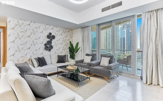 bnbme | Damac Waves Tower | 3 + Maids