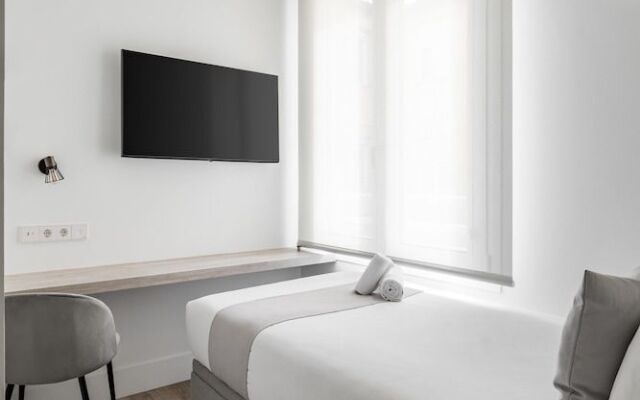 Dobo | Marco Polo Residence